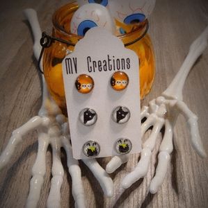 Halloween theme earrings